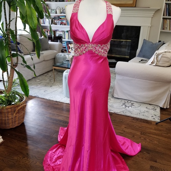 Karishma Dresses & Skirts - NWT Elegant Beaded Formal Prom Karishma Gown Sz 6